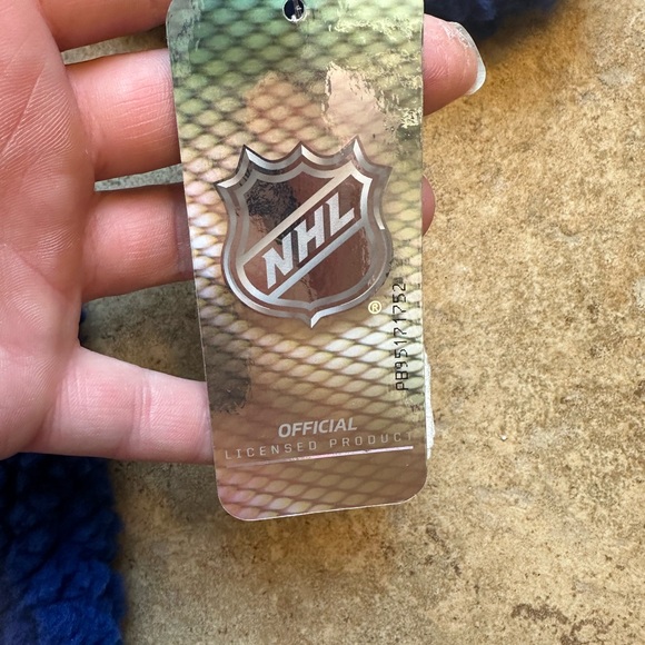 New!!! NHL St.Louis Blues 0-3 Months onesie - Picture 2 of 7